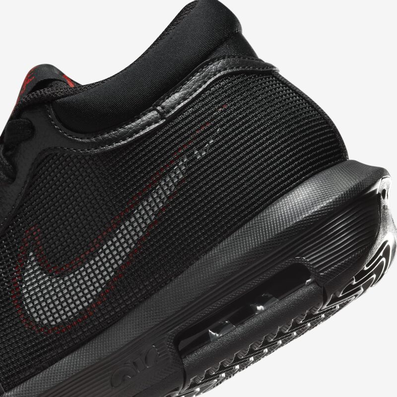 LeBron Witness 8, Negro/Rojo Universidad/Blanco, hi-res