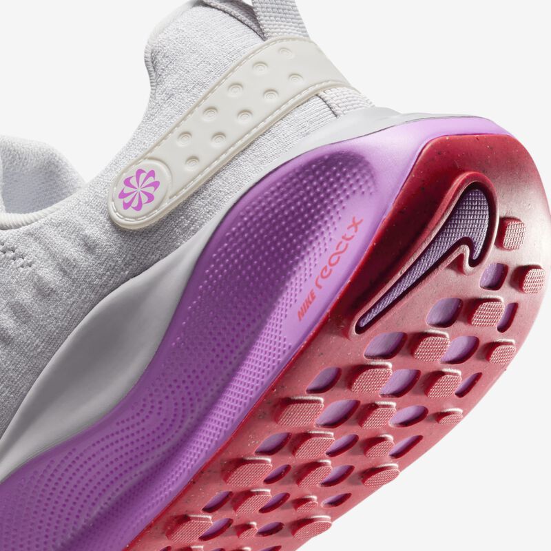 Nike InfinityRN 4, Gris Vasto/Carmesí Brillante-Violeta Intenso, hi-res
