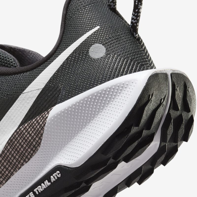 Nike Pegasus Trail 5, Negro/Antracita/Gris lobo/Blanco, hi-res