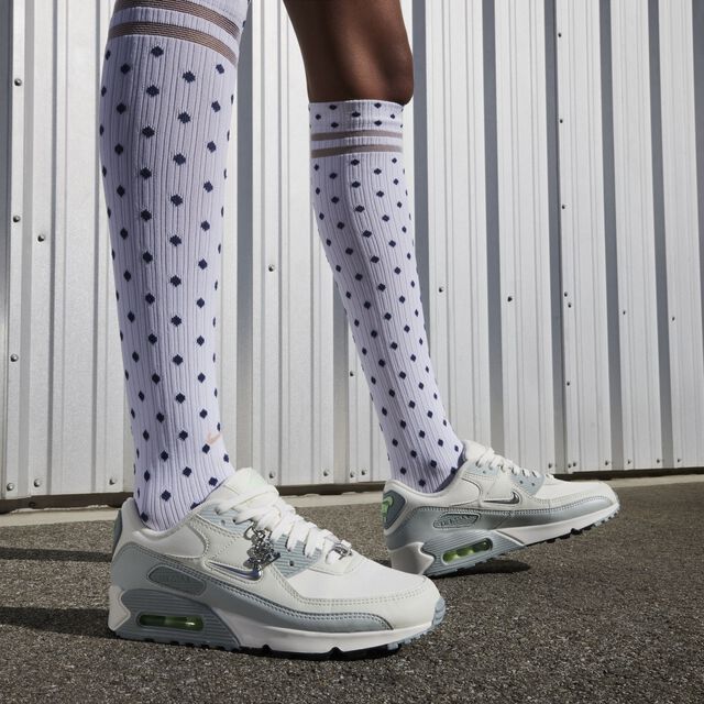 [Ljava.lang.String;@7a4e3a7f Nike, Blanco, hi-res