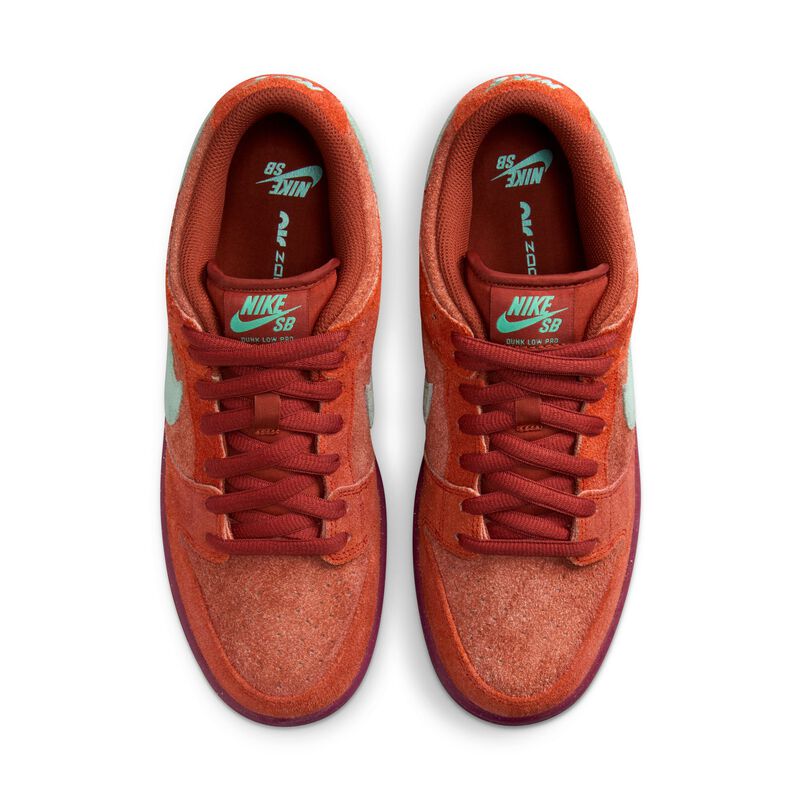 Nike SB Dunk Low Pro Premium, Rojo místico/Rojo esmeralda-Naranja rugoso, hi-res