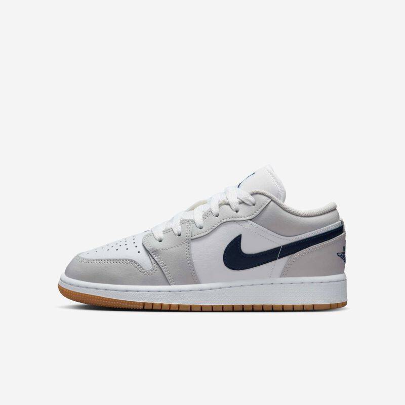 Air Jordan 1 Low, Blanco/Gris Neutro/Marrón Medio Goma/Azul Marino Medianoche, hi-res