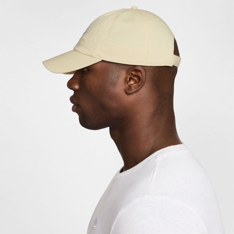 Gorra Nike Club, Marr&oacute;n, hi-res