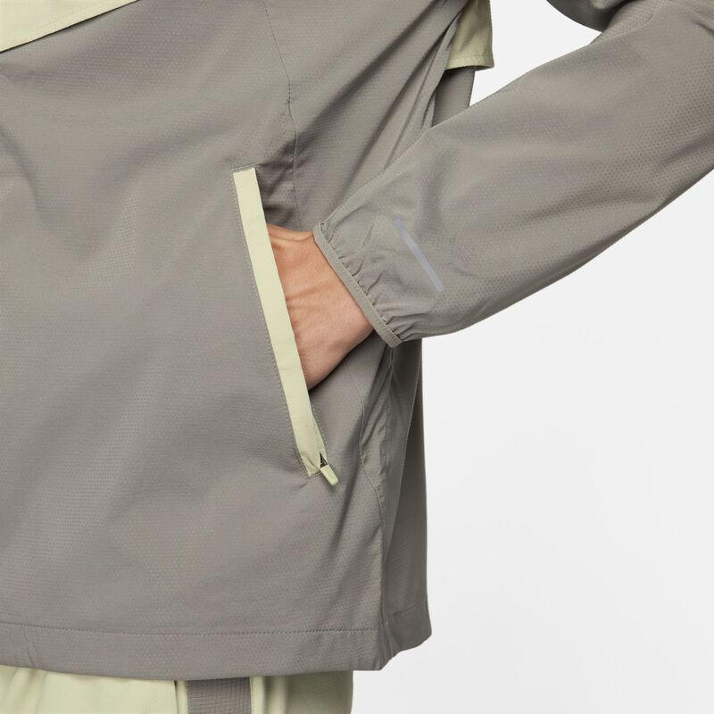 Nike Windrunner, Aura De Oliva/Estuco Oscuro, hi-res