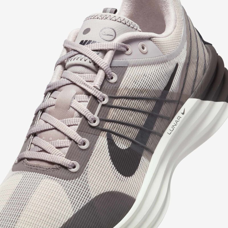 Nike Lunar Roam, Gris Universitario/Marrón Verdoso Claro/Cueva/Negro, hi-res
