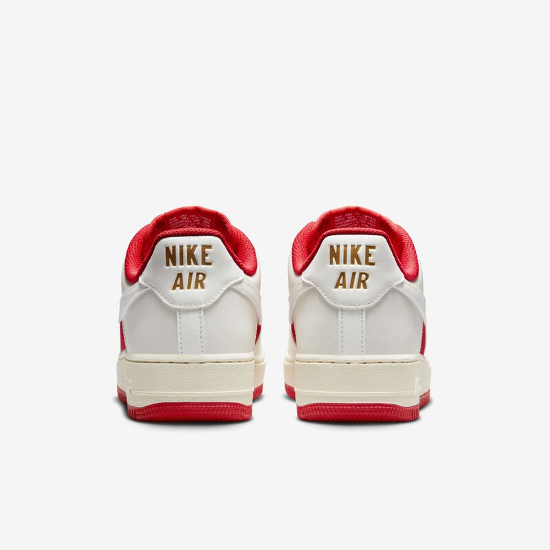 Nike Air Force 1 '07, Vela/Rojo universitario/Leche de coco/Vela, hi-res