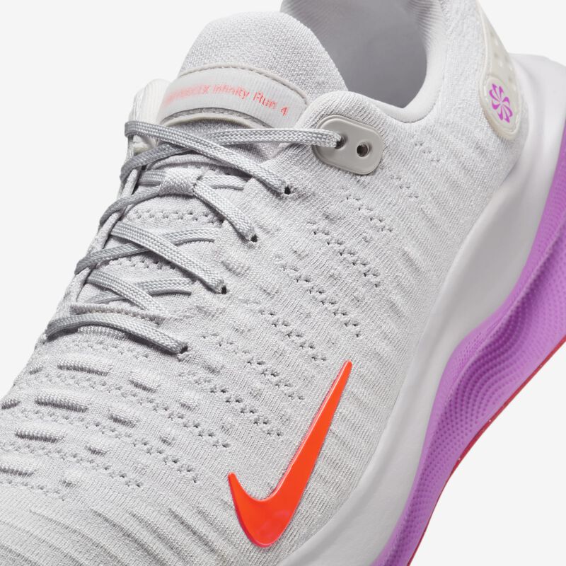 Nike InfinityRN 4, Gris Vasto/Carmesí Brillante-Violeta Intenso, hi-res