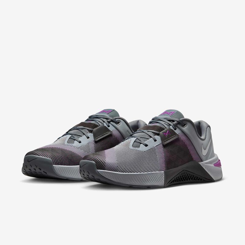 Nike Metcon 10, Gris Lobo/Ceniza Medio/Púrpura Vivo/Plata metalizado, hi-res