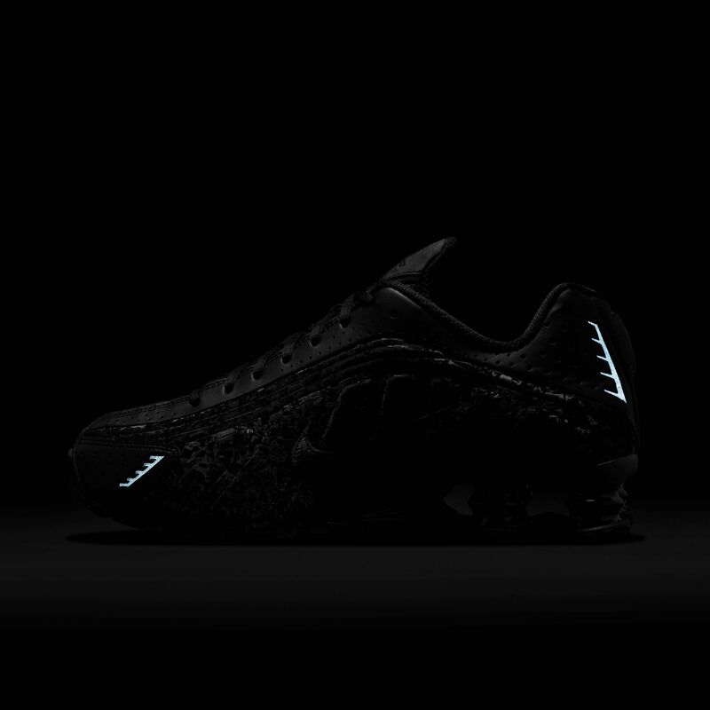 Nike Shox R4, Negro/Gris Humo Oscuro, hi-res