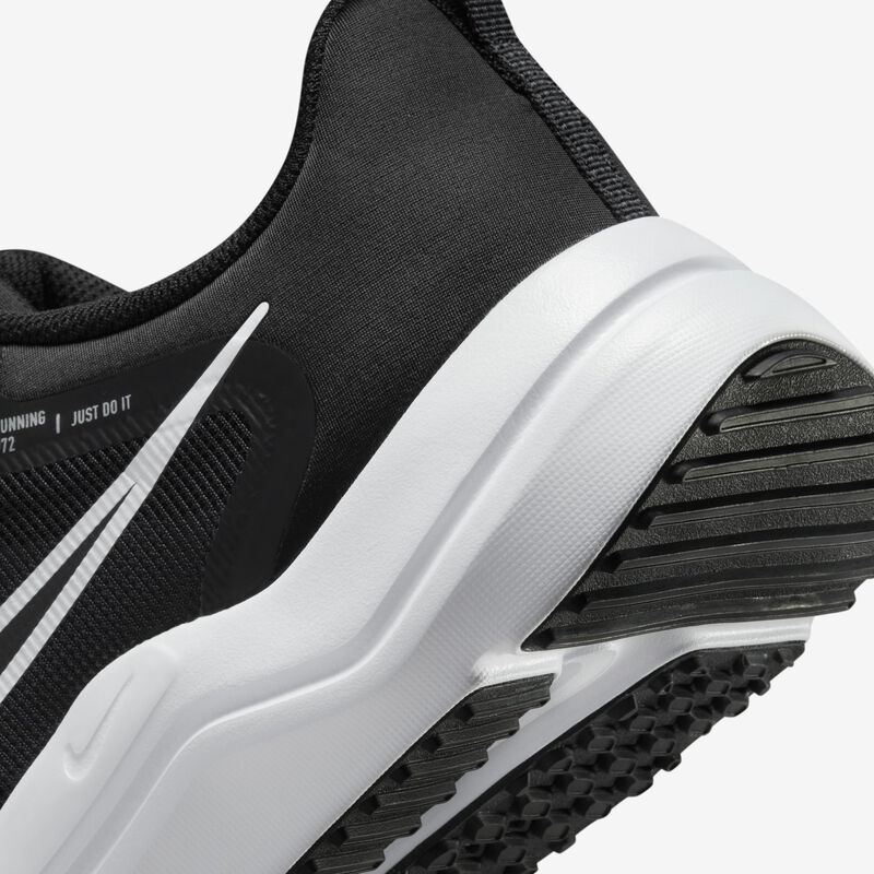 Nike Downshifter 12, Negro/Gris humo oscuro/Platino puro/Blanco, hi-res