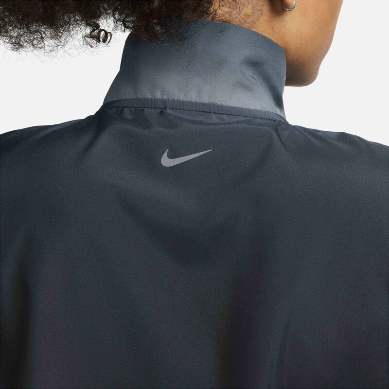 Nike Dri-FIT Swoosh Run, Negro/Polvo fotón, hi-res