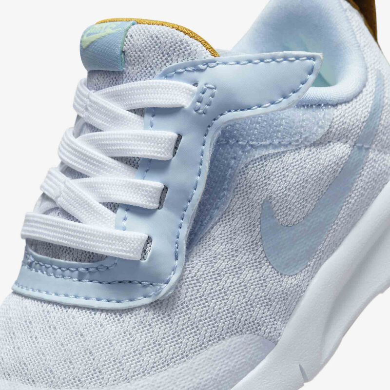 Nike Tanjun EasyOn, Fútbol Gris/Azul Marino Claro-Medio Voltio, hi-res