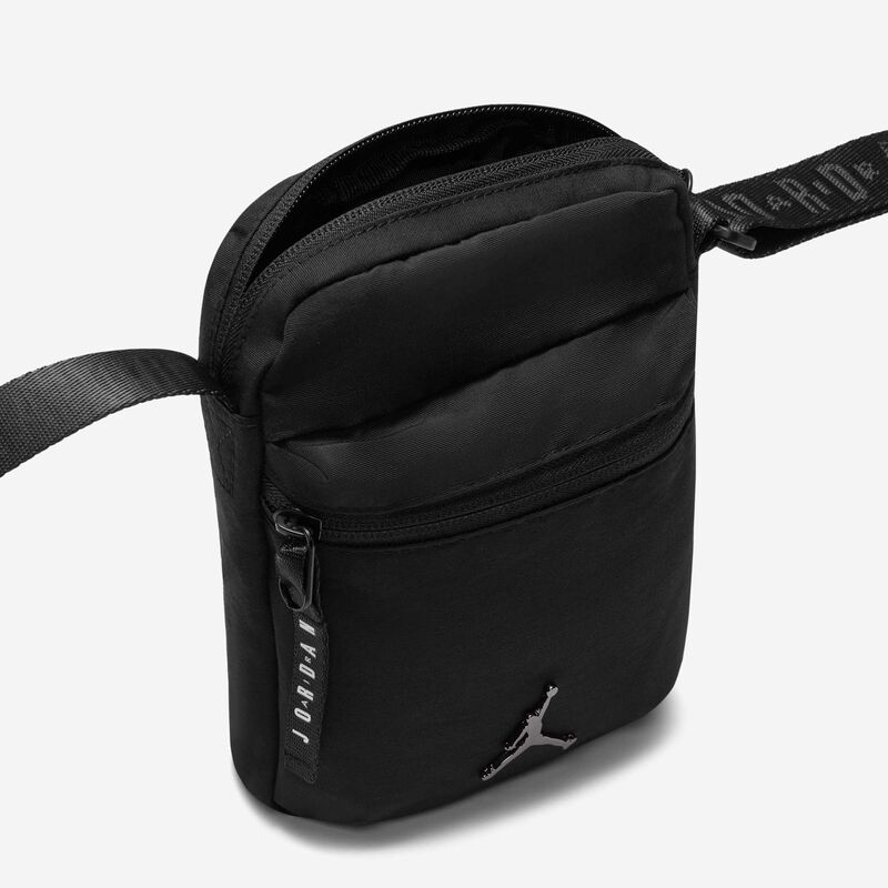 Jordan, Negro, hi-res