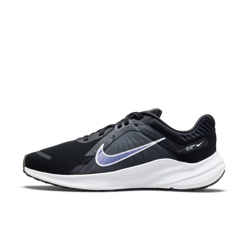 Nike Quest 5, Negro/Gris hierro/Gris humo oscuro/Blanco, hi-res