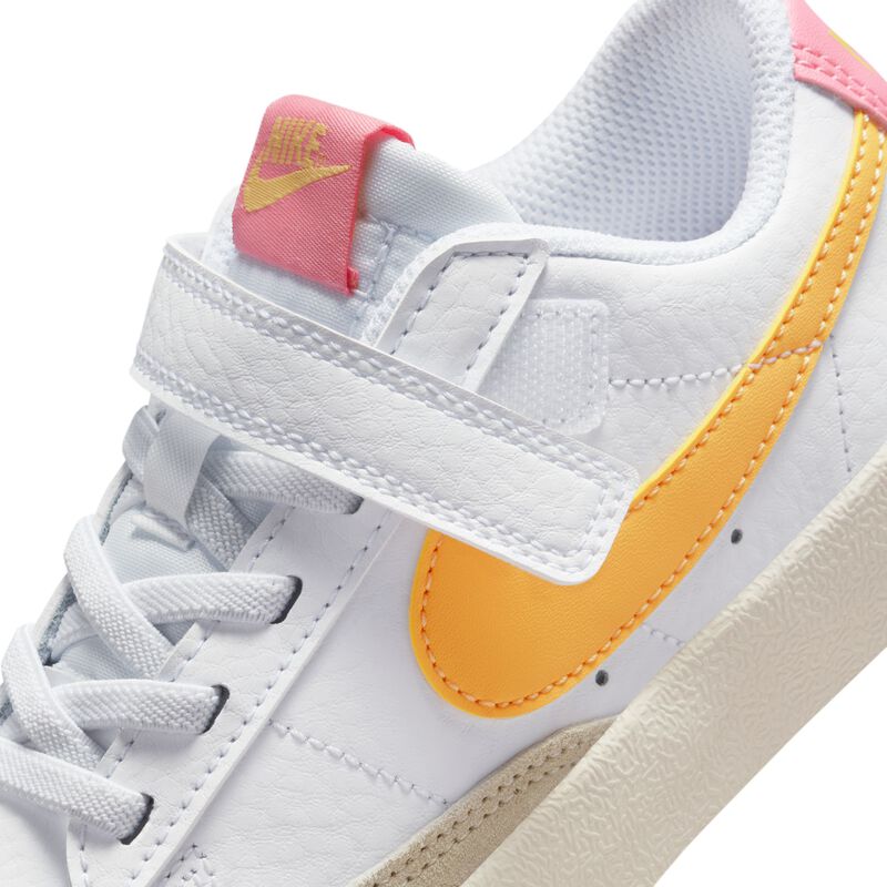 Nike Blazer Low '77, Blanco/Vela/Naranja láser/Oro topacio, hi-res