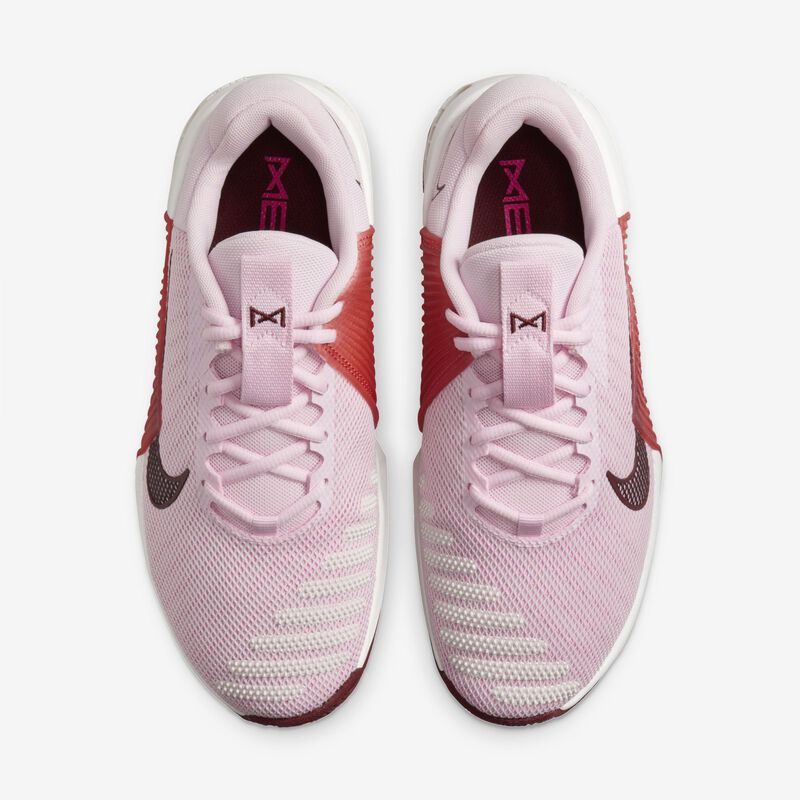 Nike Metcon 9, Espuma Rosa/Tinte Platino/Adobe/Rojo Oscuro del Equipo, hi-res