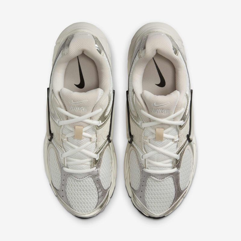 Nike V5 RNR, Blanco Cumbre/Vela/Negro/Marrón Orewood Claro, hi-res