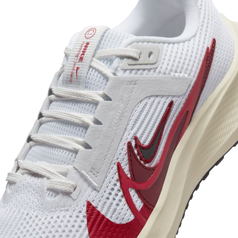 Nike Pegasus 40 Premium, Blanco/Polvo fotón/Rojo universitario/Multicolor, hi-res