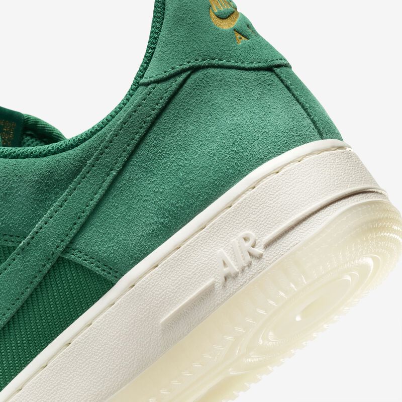 Nike Air Force 1 '07 LV8, Malaquita/Marfil Pálido/Oro Metalizado/Malaquita, hi-res