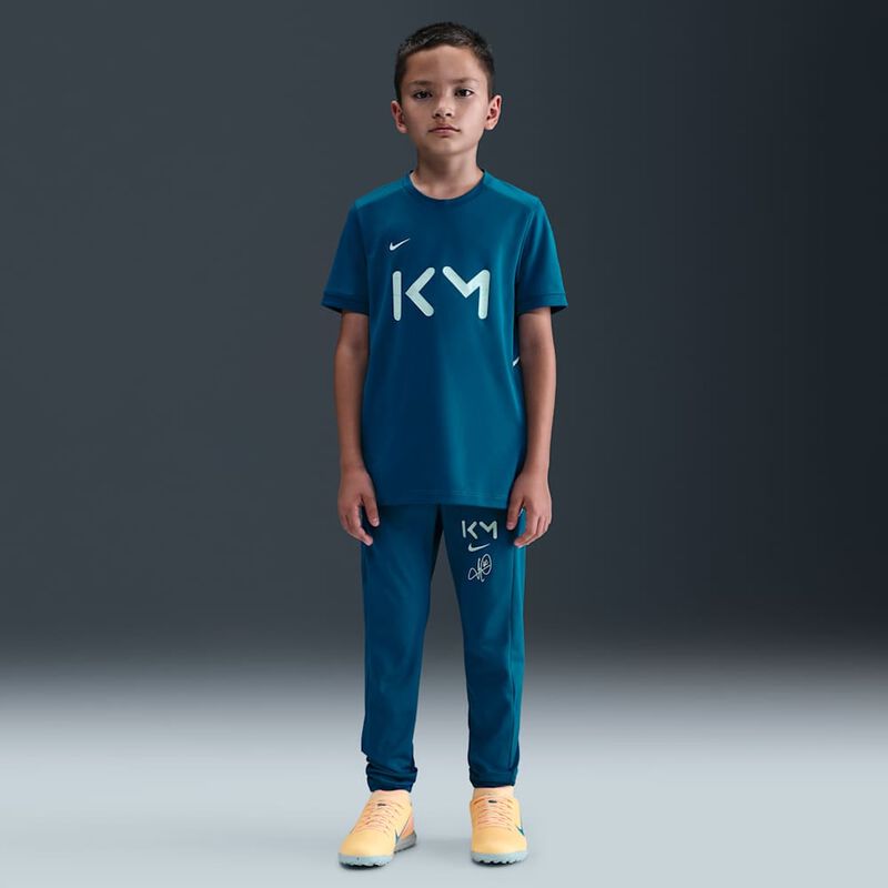 [Ljava.lang.String;@74b090e6 Kylian Mbapp&eacute; Academy, Azul, hi-res