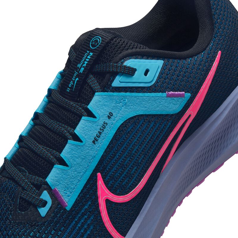 Nike Pegasus 40 SE, Negro/Abismo verde/Azul Báltico/Rosa intenso, hi-res