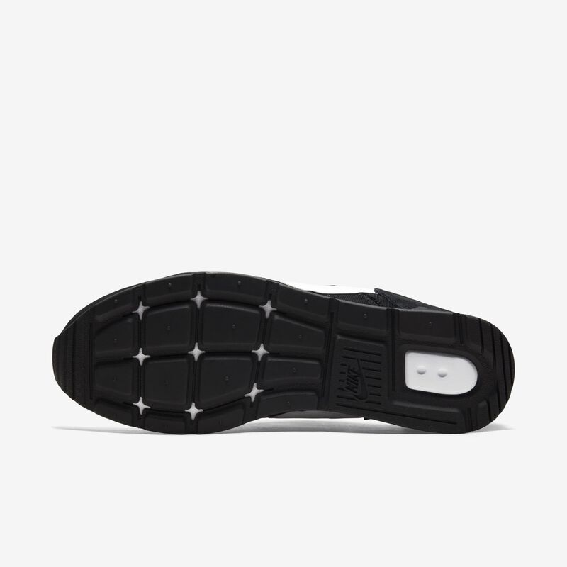 Nike Venture Runner, Negro/Negro/Blanco, hi-res