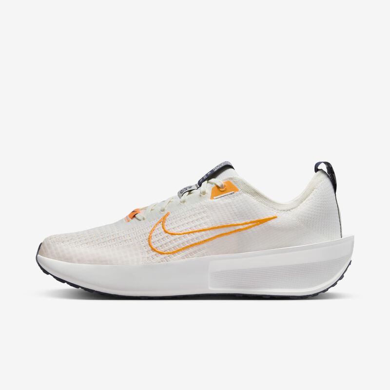 Nike Interact Run, Vela/Tinte Platino/Blanco Cumbre/Naranja Total, hi-res