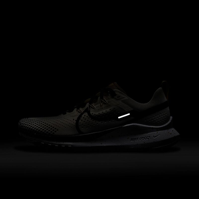 Nike React Pegasus Trail 4, Marfil pálido/Caqui/Blanco/Negro, hi-res