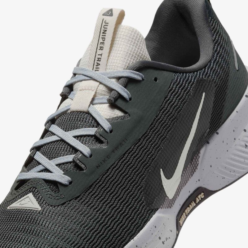 Nike Juniper Trail 3, Gris Humo Oscuro/Negro/Gris Lobo/Marrón Verdoso Claro, hi-res