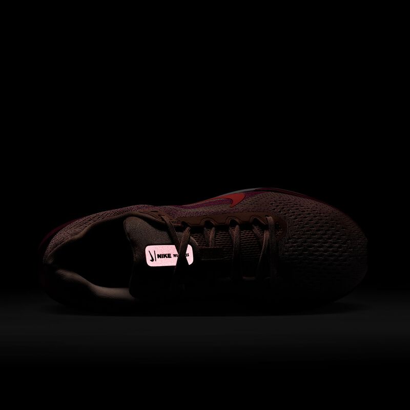 Nike Winflo 11, Coral lavado/Rosa fuego/Blanco/Carmesí brillante, hi-res