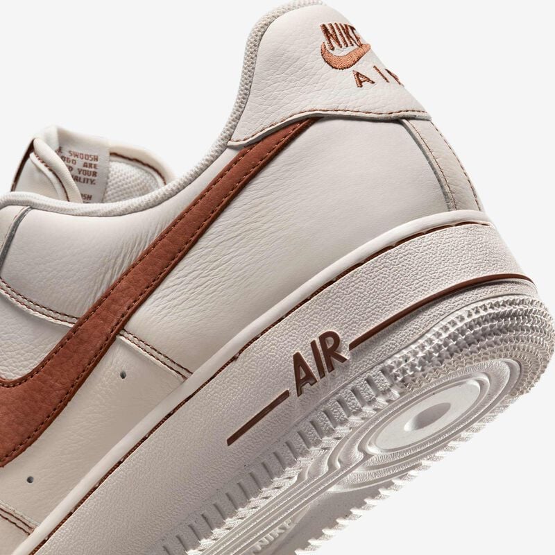 Nike Air Force 1 '07 LV8, Marfil/Marrón Silla De Montar, hi-res