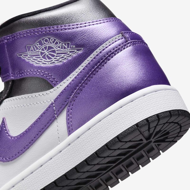 Air Jordan 1 Mid SE, Blanco/Uva Hielo-Negro, hi-res