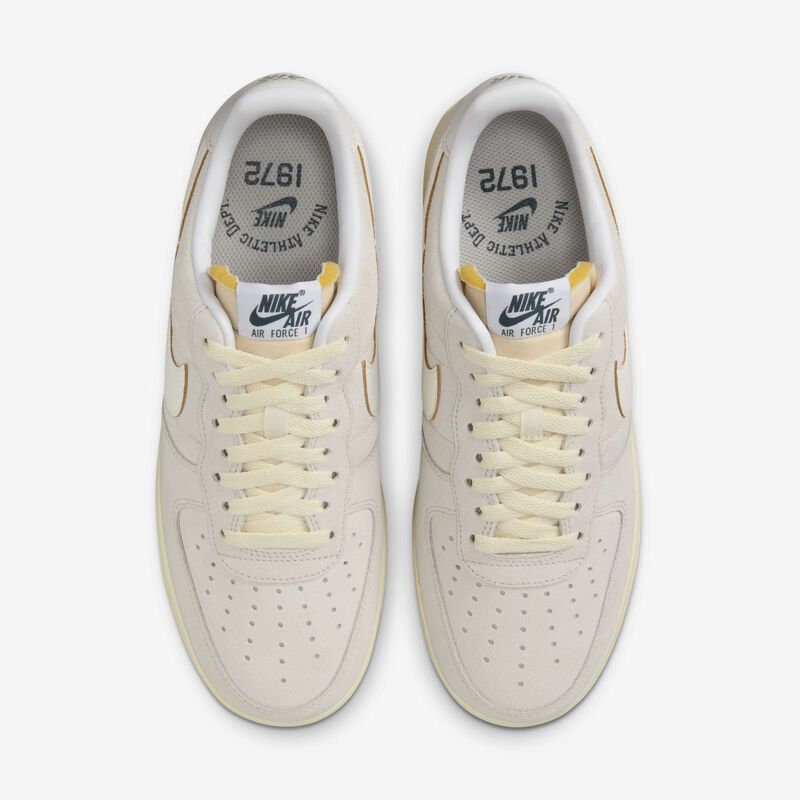Nike Air Force 1 '07, Marrón verdoso claro/Leche de coco/Jungla intenso/Vela, hi-res