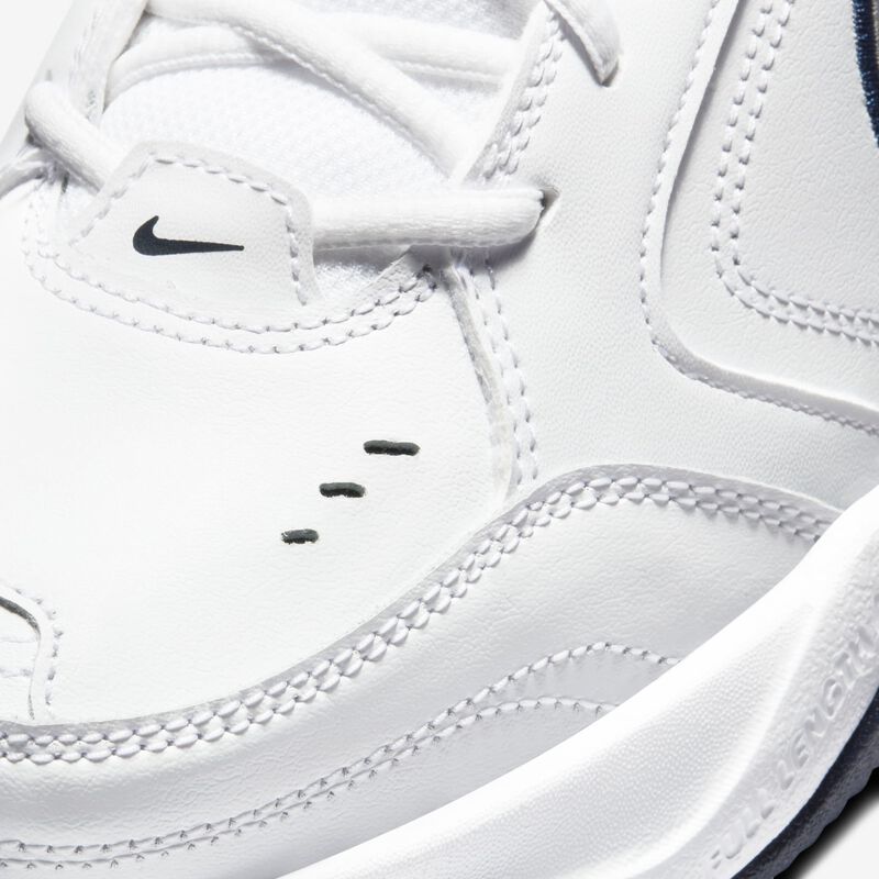 Nike Air Monarch IV, Blanco/Plata Metalizado, hi-res