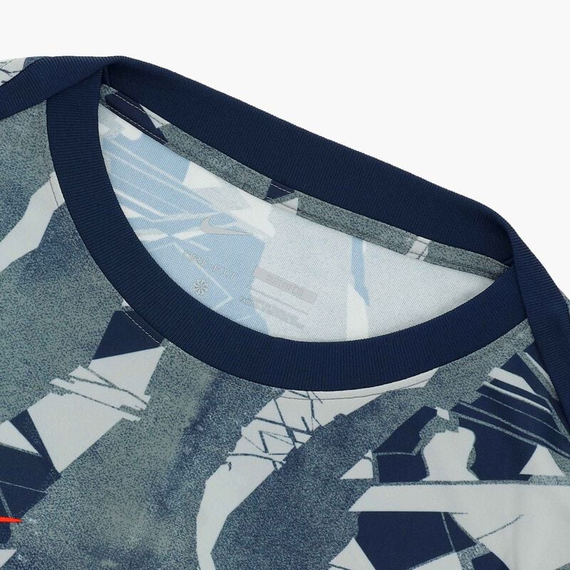 Nike Polo Hombre Alianza Lima 2026, Gris Lobo/Azul marino de medianoche/(Rojo Chile), hi-res