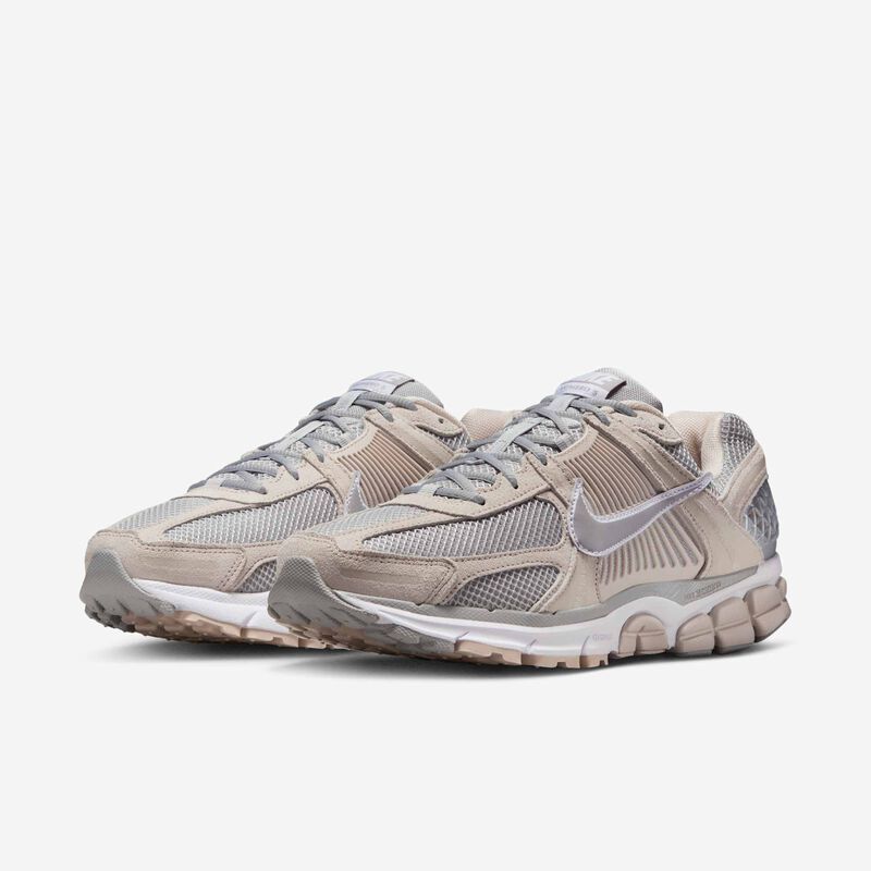 Nike Zoom Vomero 5, Marrón Orewood Claro/Blanco/Platino Metalizado/Gris Humo Claro, hi-res