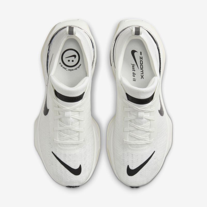 Nike Invincible 3, Cumbre Blanca/Negra-Vela-Leche De Coco, hi-res