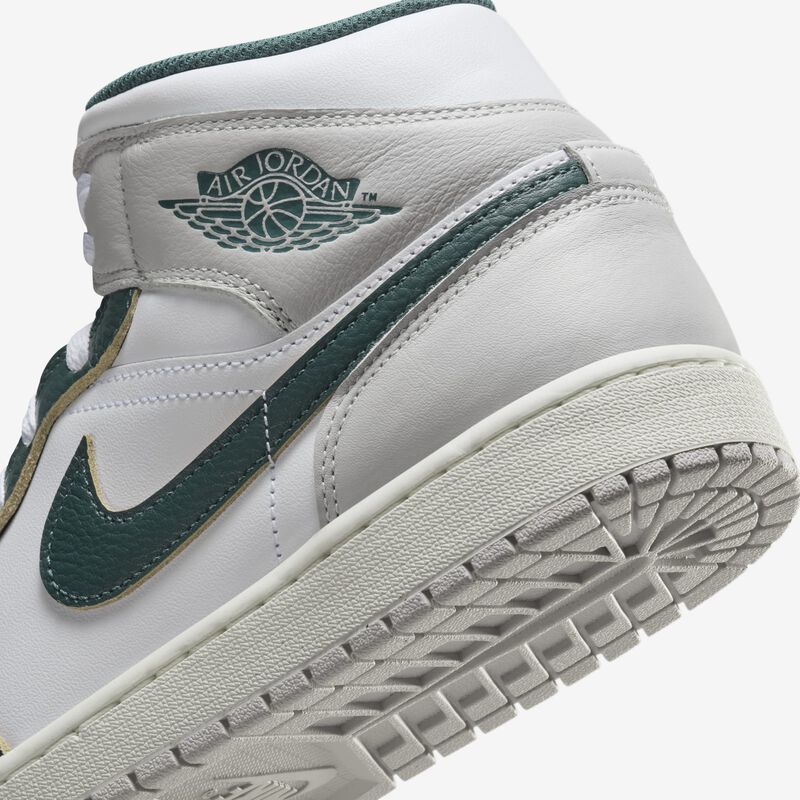 Air Jordan 1 Mid SE, Blanco/Vela/Gris Neutro/Verde Oxidado, hi-res
