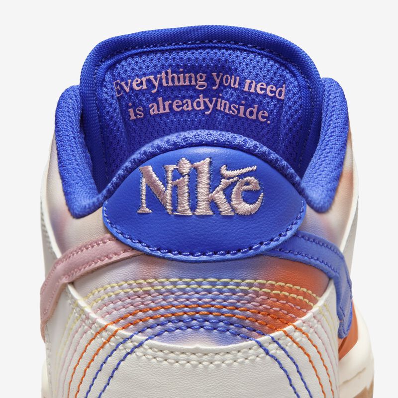 Nike Dunk Low SE, Naranja seguridad/Vela/Azul gozo/Rosa suave medio, hi-res