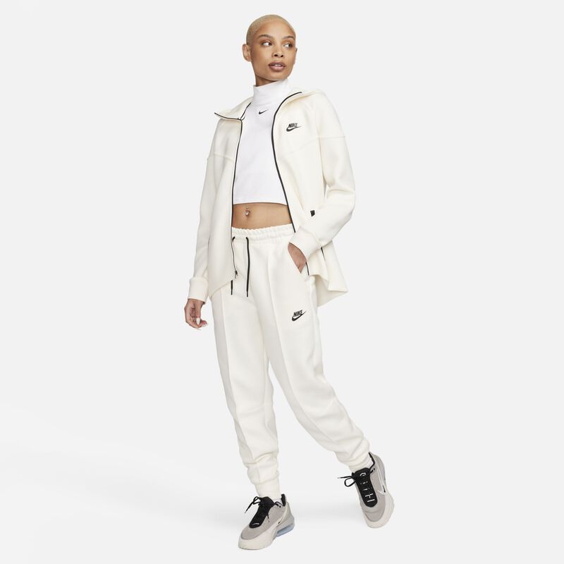 [Ljava.lang.String;@3b6bc7b6 Nike, Marr&oacute;n, hi-res