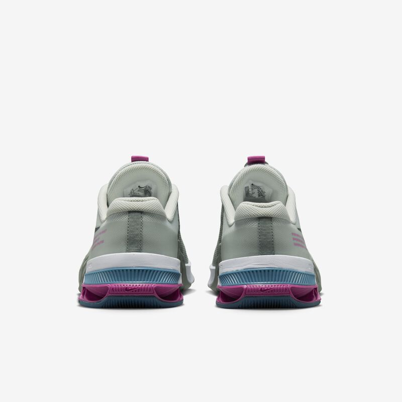 Nike Metcon 8, Plata claro/Verde mica/Fucsia cósmico/Negro, hi-res