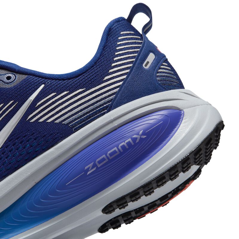 Nike Vomero 18, Verde pálido/Hipercarmesí/Voltio pálido/Plata metalizado, hi-res