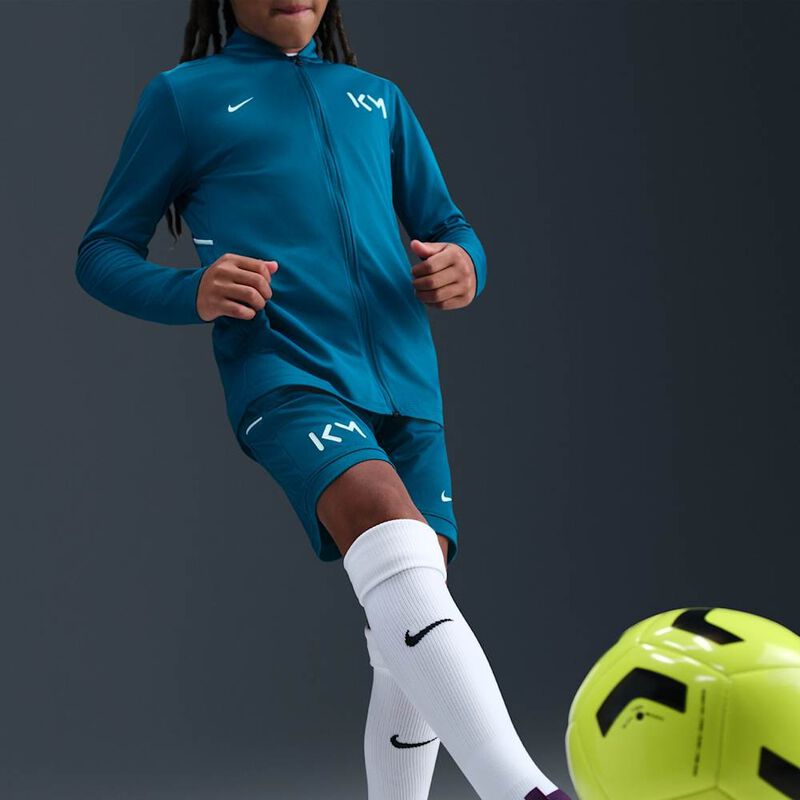 [Ljava.lang.String;@b587846 Kylian Mbapp&eacute; Academy, Azul, hi-res