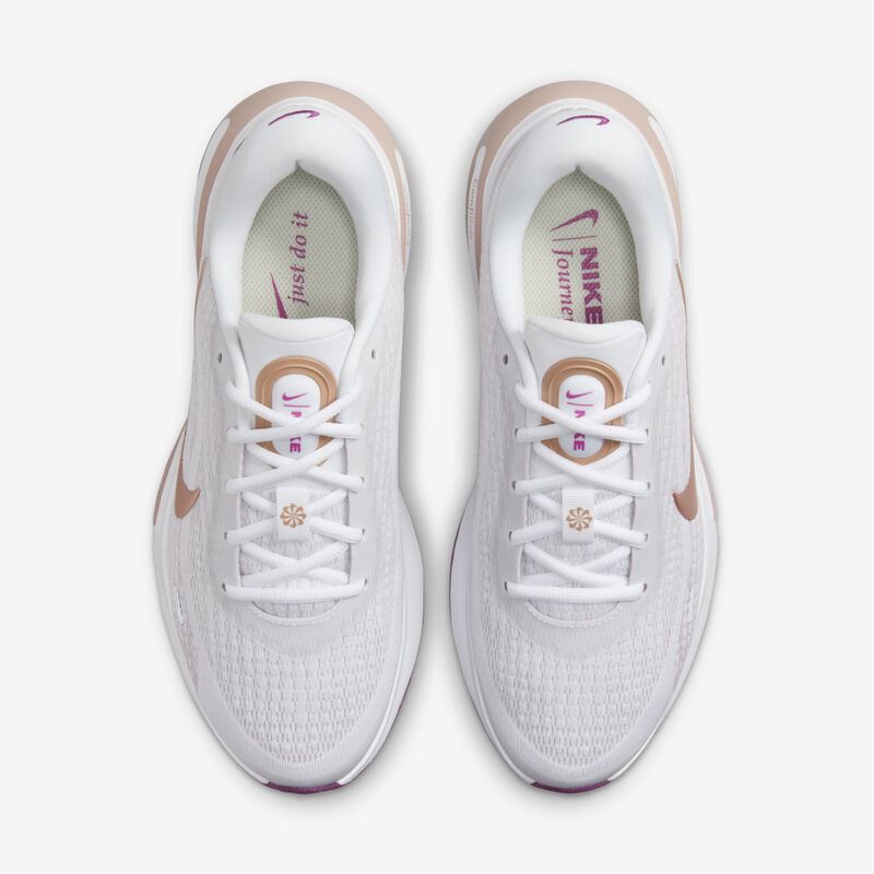 Nike Journey Run, Blanco/Metalizado Bronce Rojo-Fucsia Intenso, hi-res
