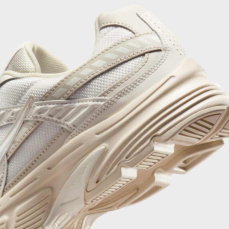 Nike Initiator, Marrón verdoso claro/Fantasma/Vela, hi-res