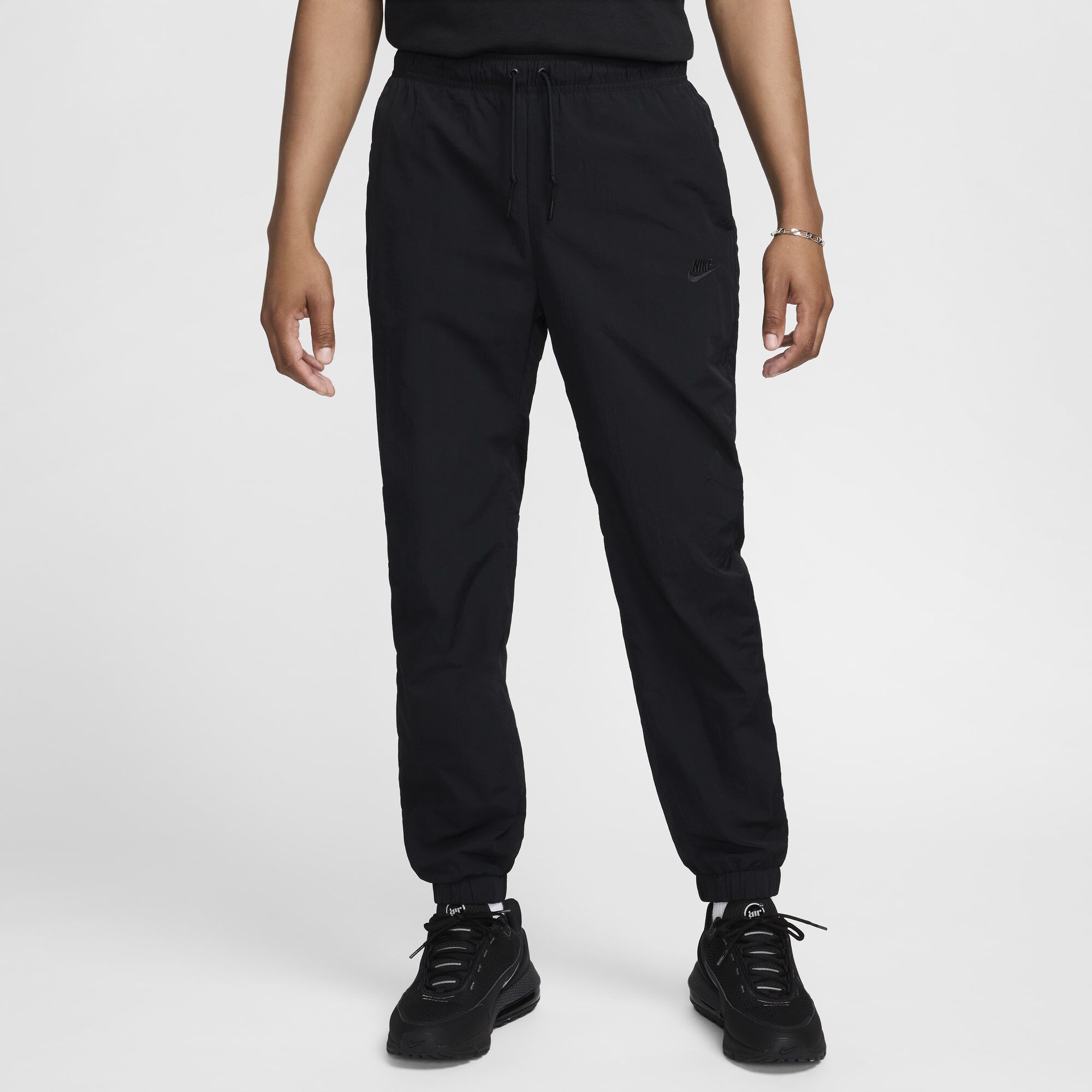 Encuentra lo mejor de Nike. Obten la innovacion que estas buscando en la Tienda Oficial de Nike. Pantalones ahora