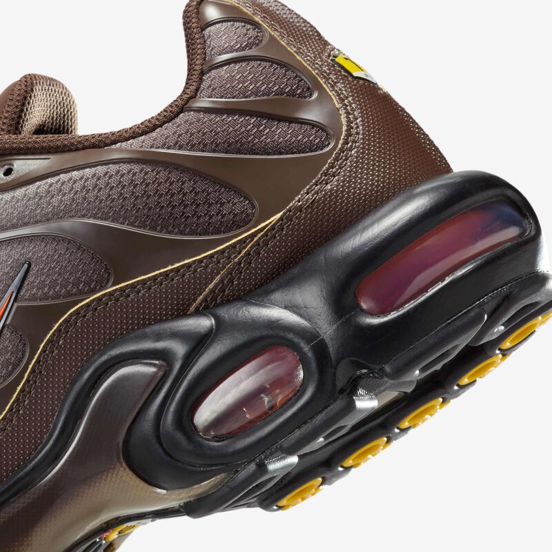 Nike Air Max Plus, Marrón Barroco/Caqui/Negro/Naranja Seguridad, hi-res