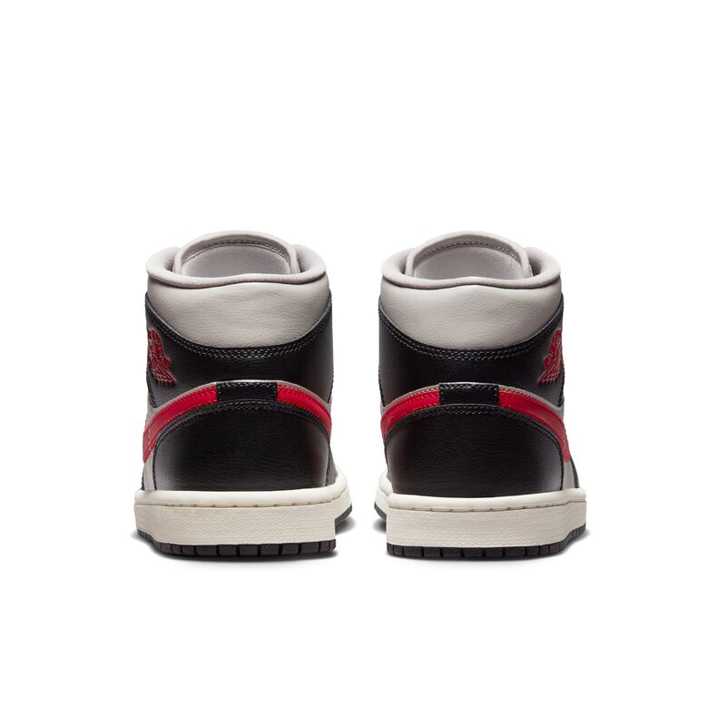 Air Jordan 1 Mid, Negro/Gris universitario/Vela/Rojo gimnasio, hi-res