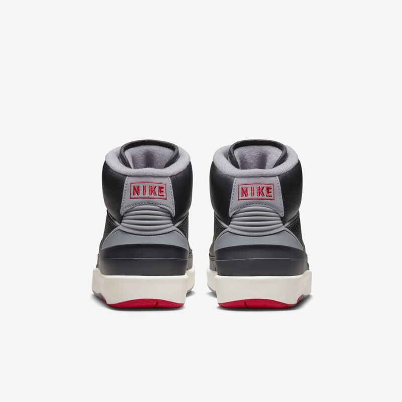 Air Jordan 2 Retro, Negro/Gris cemento-rojo fuego-vela, hi-res