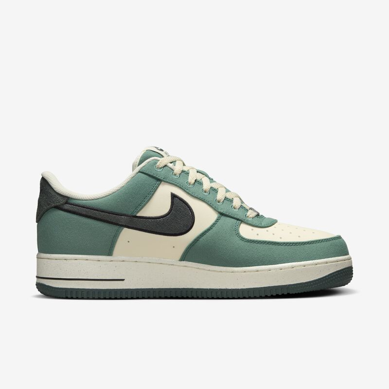 Nike Air Force 1 '07 LV8, Leche De Coco/De Costa A Costa/Negro/Verde Vintage, hi-res